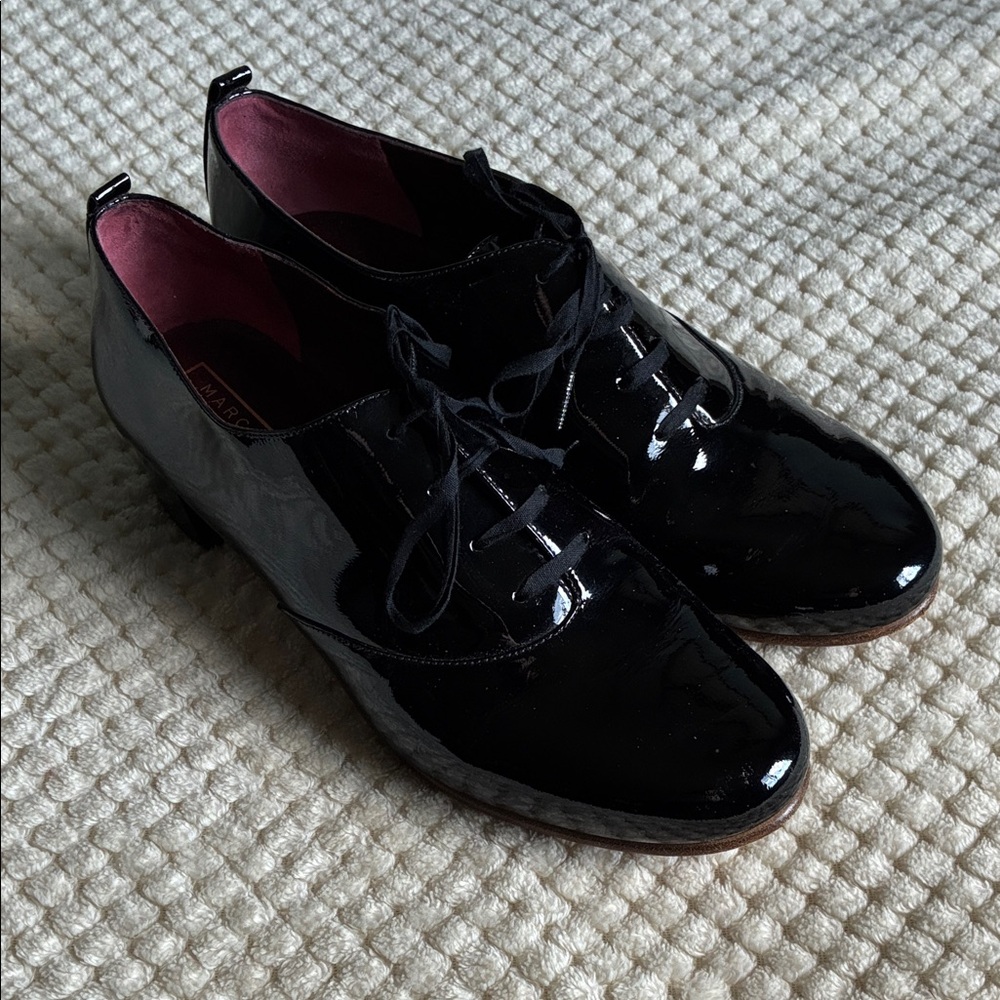 Marc Jacobs Betty Lace Up Oxford Elegant Black Patent Leather Shoes Size 39